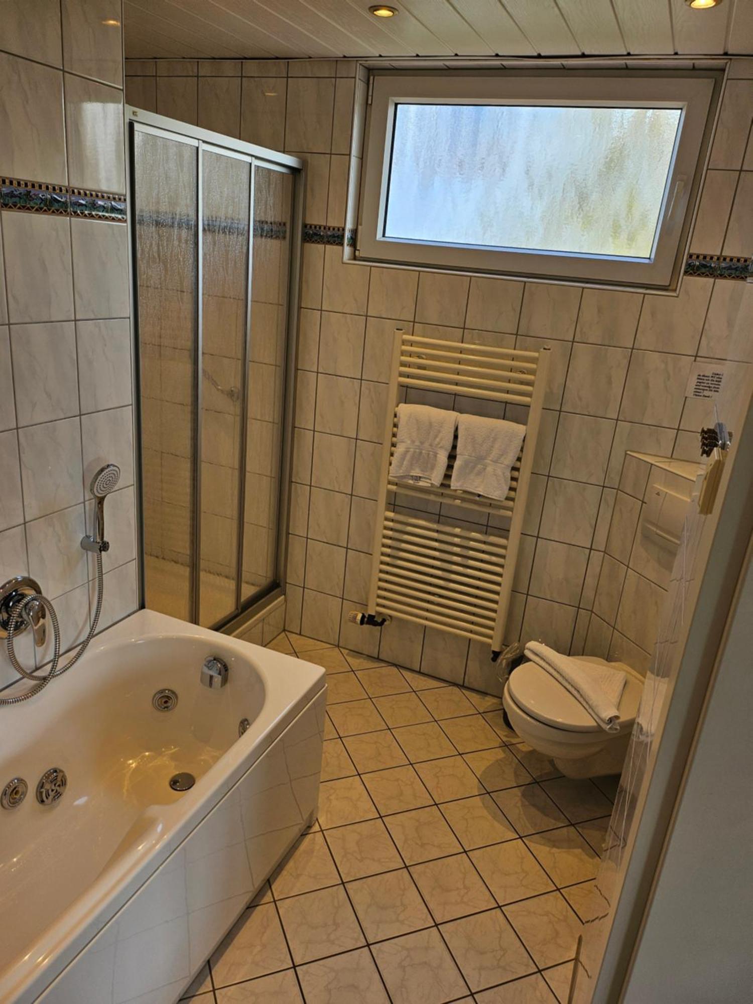 Hotel Pension Loose Borkum Exteriör bild